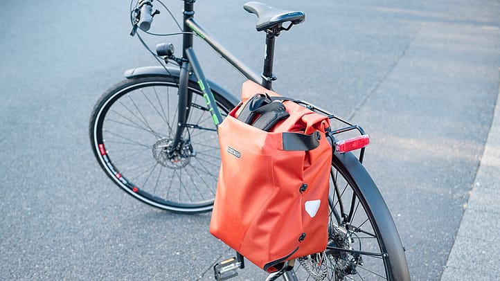 The Ortlieb Vario PS is both a bike bag and a backpack
